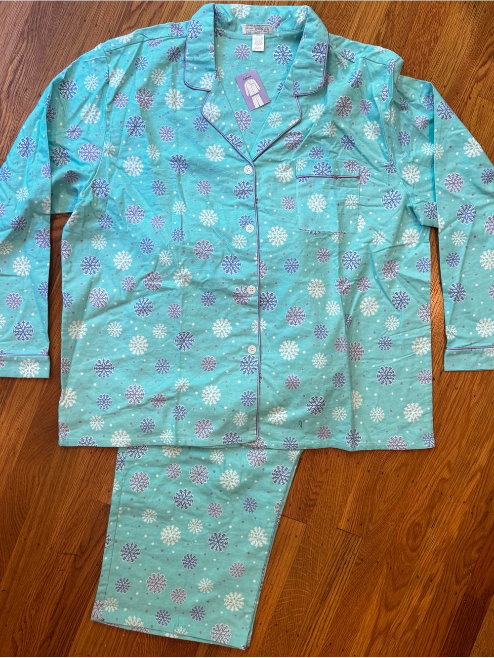 NEW Flannel Snowflake Pajama Set - Cozy Long Sleeve Two-Piece, XXL